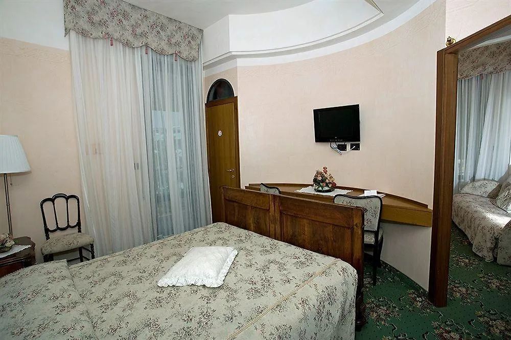 Hotel Strand Bellaria-Igea Marina 3*,  Italia